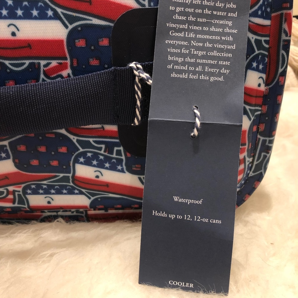 Vineyard Vines 12 Can Whale American Flag Cooler - Picture 4 of 7